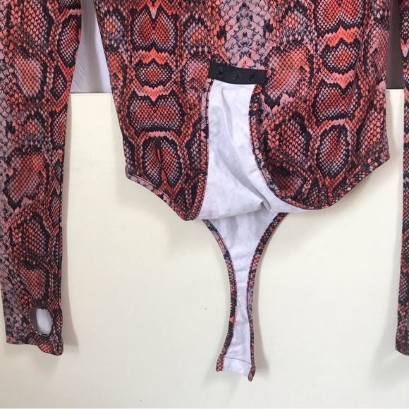 I.AM.GIA.NEW Bodysuit Snake Print Mock Neck Stretch Long Sleeve High Leg Animal - Picture 10 of 15
